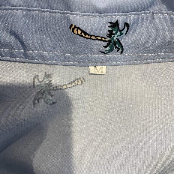 Palm Tree Shirt Men's Sz M Button Down Bundle Short Sleeve Vacation Beach Blue - Picture 5 of 5